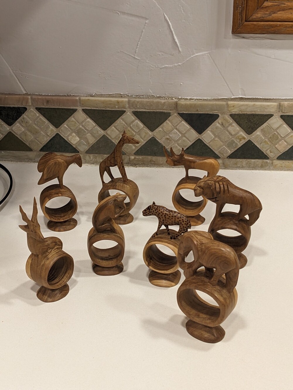 Vtg 8 Hand Carved African Safari Animal Wooden Napkin Holders Rings Kenya Besmo